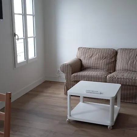 2 Pieces Au Coeur De La Rochelle, Ideal Pour 2 Personnes - Fr-1-551-33 Apartment